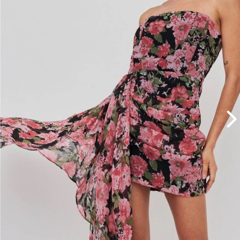Isalis Floral Strapless Dress